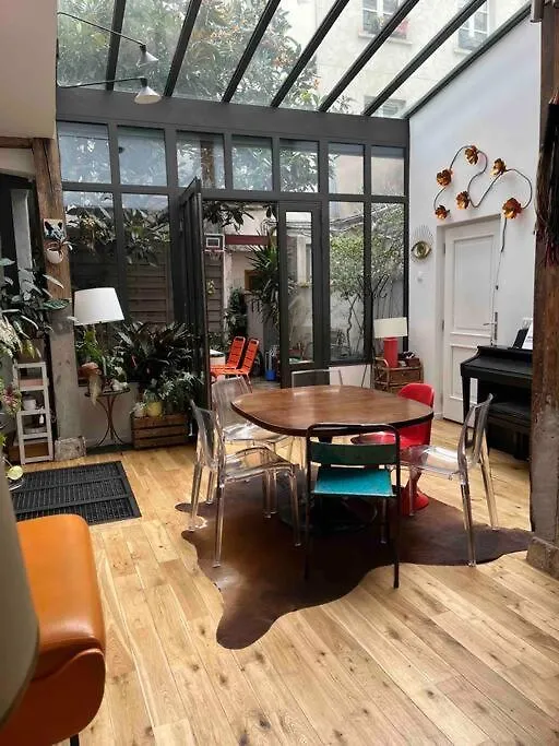 De Charme Avec Terrasse Privative